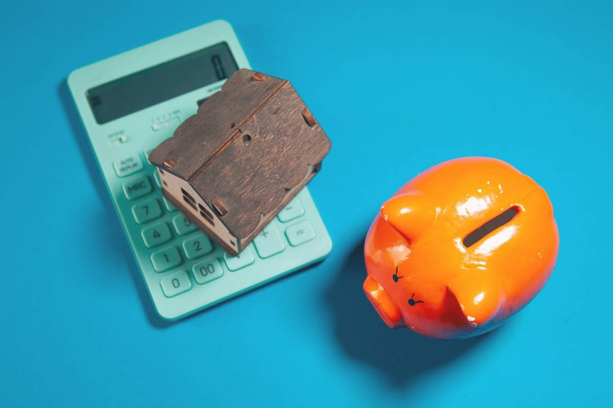 How to Master budgeting remediation costs for Mold Damage Without Draining Your Emergency Fund